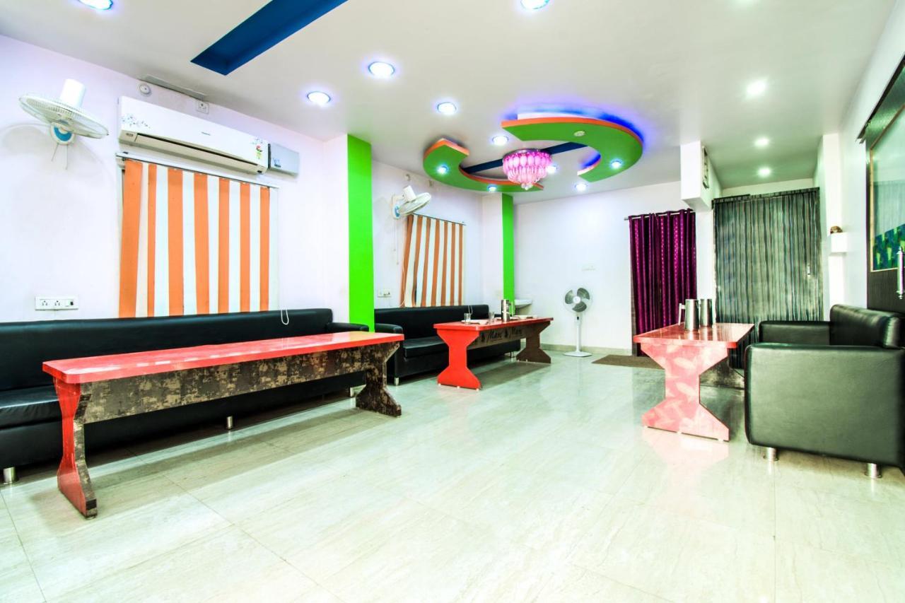 Oyo 14993 Rp Palace Danapur Zewnętrze zdjęcie